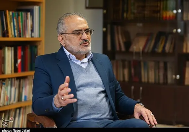 حسینی: پیروزی نهایی نزدیک است؛ نباید میدان را خالی کرد