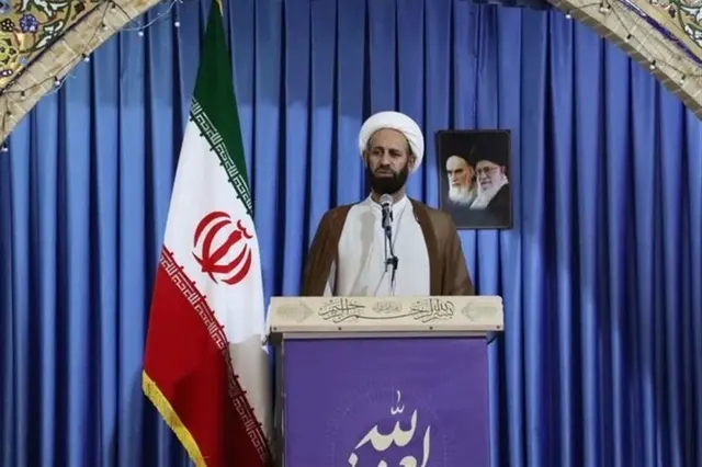 مطالبه امام‌جمعه خرم‌آباد برای بهبود معیشت بازنشستگان نظامی