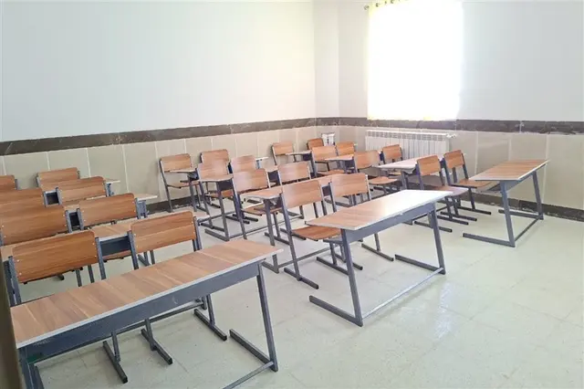 22 روز از مهر‌ گذشت؛چرا دانش آموزان مدرسه یاس زنجان به مدرسه نمی‌روند؟
