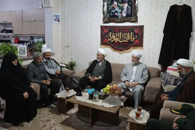 دیدار جانشین نماینده ولی‌فقیه در سپاه با خانواده شهید نیازمند