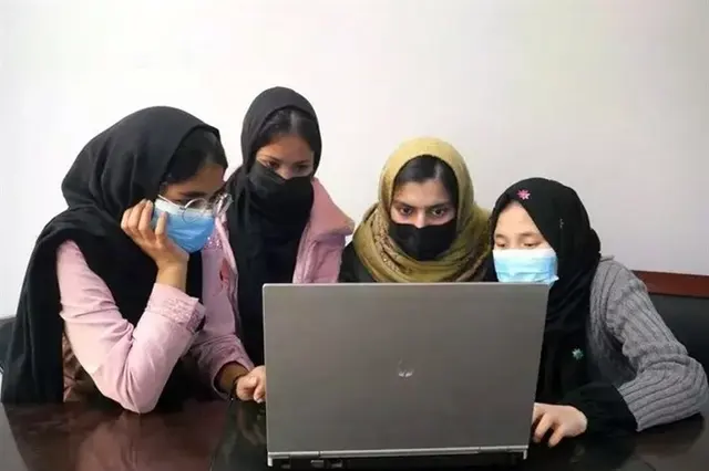 تأکید سازمان همکاری اسلامی بر پیگیری حقوق زنان در گفتگو با مقامات کابل