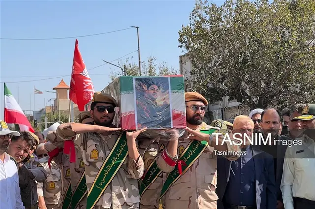 پیکر شهید امنیت در قم تشییع و به خاک سپرده شد+ فیلم